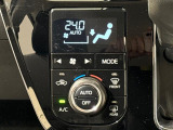 車内空調は&rdquo;AUTOエアコン&rdquo;にお任せ。運転に集中出来ますよ!