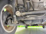 お車を安心してお乗りいただく為には、足回りの定期点検が欠かせません。サービスサポート(有償保証)では無料点検もご提供しており、安心のカーライフをお過ごしいただけるサポート体制が整っています。