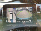 360℃真上から見下ろした映像が映し出されるアラウンドビューモニター搭載☆安全安心ですね♪