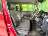 運転席シート廻りは使用感も少なく、良好な状態となっています。丁寧に使われていたことがよくわかりますね。