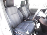 【内装】ヴォクシーの車内です♪もちろん、フロアマットもついてますよ〜!