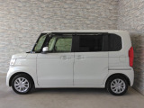 オプションになりますが、ボディーコーティングもご用意しております。新車の輝きに近づき、洗車などのお手入れも楽になりますよ。
