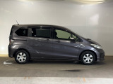 車検整備付きです。整備時にはエンジンオイル、オイルフィルター、ワイパーラバーなど、消耗品の交換も致します