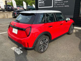遠方のお客様もお気軽にご相談ください。全国のMINI正規ディーラーで修理保証いたします。