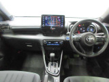 「中古車ハイブリッド保証」付き。ハイブリッド機構を無償で保証します。保証期間は、初度登録年月から10年目まで、またはロングラン保証が終わってから3年間。ただし累計走行距離が20万km以内です。