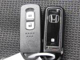 Hondaスマートキーシステムは携帯しているだけでドアの施錠や解錠、エンジン始動もできる便利な機能です!