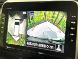【アラウンドビューモニター】専用のカメラにより、上から見下ろしたような視点で360度クルマの周囲を確認することができます☆縦列駐車や幅寄せ時に活躍してくれます♪