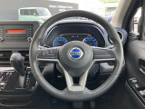 ステアリングスイッチ搭載!ハンドルひとつで手を離さなくても運転中視線をそらさなくても操作が出来て便利です