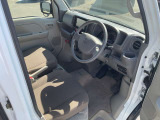 運転席前列シートです。