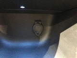 アクセサリーソケット装備。