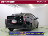 車線はみ出し防止警告【レーンアシスト】、衝突予防および衝突安全システム【PCS】で安心を。障害物や歩行者などを検知、警告してくれる【クリアランスソナー】がトラブルを未然に防ぐサポートをしてくれます。