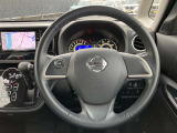 ステアリングスイッチ搭載!ハンドルひとつで手を離さなくても運転中視線をそらさなくても操作が出来て便利です