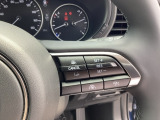 MRCC(マツダレーダークルーズコントロール)は先行車との車間を維持しながら追従走行を行い、長距離でのドライバー負担を軽減させてくれます。
