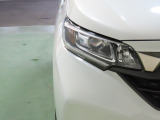LEDヘッドライトは、点灯の瞬間から光量を発揮し、突然暗くなるトンネルなどでの安定感を高めます。
