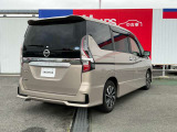 セレナ 2.0 ハイウェイスターV 