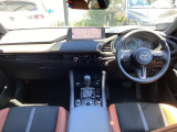細部まで作り込まれた造形美!毎日でも運転して『人馬一体』を楽しみたくなります。是非、クルマに触れてその質感を味わってください。
