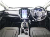 視界良好で運転しやすいコックピットです。シンプルで操作性の良いインパネ回りにデザインされ、SUBARUは安全性能に徹底的にまでこだわった視界設計を行っています。