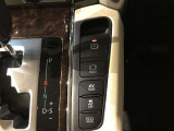 シフト連動パーキングブレーキ&オートブレーキホールド機能付きで運転が快適に&hellip;♪