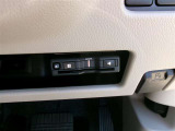 ETC車載器を装備しています。高速道路の料金所もストレスなく通行できます。