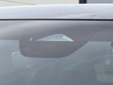 【スマートブレーキサポート】走行中に前方の車両等を認識し、衝突しそうな時は警報とブレーキで衝突回避と被害軽減をアシスト。より安全にドライブをお楽しみいただけます。