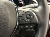 ステアリングスイッチ付き。前方から目を離すことなく操作することが可能です。