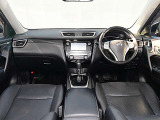 運転の気分が上がる、質感の高いデザインです。