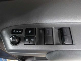 全席オートパワーウィンドウ☆窓の全閉全開が自動で出来るので便利ですよ♪