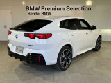 BMW xDriveの魅力は、走行状況と路面状況の変化をリアルタイムに把握し、4輪のトラクションを絶えず最大限に保つことで、どんなコンディションにおいても揺るぎない走りを実現させてくれます。