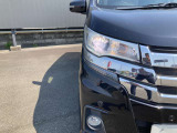 白く光量が高いLEDヘッドライトです☆