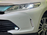 【シーケンシャルターンランプ付きLEDヘッドライト】人気の『流れるウィンカー』付きのLEDヘッドライトを装備♪高級感はもちろん、点灯時は存在感たっぷりで他車からも認識されやすく安心です。