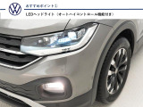 【LEDヘッドライト】オートハイコントロール機能、LEDポジションランプ付き。明るく広い照射範囲で夜間の視認性を高め、安心安全なドライブをサポートします。