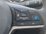 日産先進技術《プロパイロット搭載!》高速走行時などのロングドライブに一役買うのがクルーズコントロール機能です♪足をアクセルとブレーキから離しても、設定したスピードで自動で走ってくれます☆
