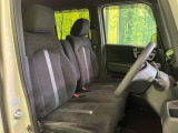 運転席シート廻りは使用感も少なく、良好な状態となっています。丁寧に使われていたことがよくわかりますね。