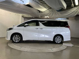 当社でご購入頂いた全ての車両はご納車前、エンジンオイル交換・ワイパーゴム・ブレーキ点検・調整・その他確認の上ご納車いたします。
