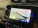 バックギアに入れるだけで自動でリヤカメラに切り替わります!車庫入れやバックが苦手な方にオススメ!カラーで鮮明なので頼りになります。