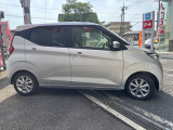 横から見てもスタイリッシュなデザイン、乗り降りもしやすいです。是非、ご試乗ください☆
