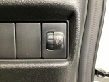 ヘッドライトレベリング調整ができますので荷物積載時の夜間走行でも安心して運転できます。