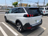 コーナーセンサー付きですので駐車も安心です。