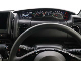 運転席廻りです。