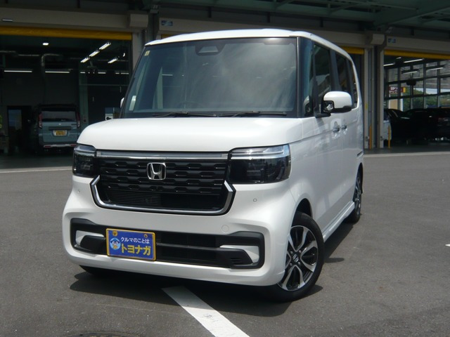 N-BOXカスタム ベースグレード ホンダセンシング 両側電動スライドドア