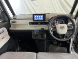今お乗りのお車の価値が気になる方は、お気軽にお声がけください。査定士の資格を持ったスタッフが、丁寧に査定いたします