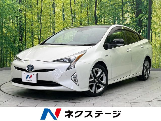 トヨタ プリウス 