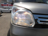 ディスチャージヘッドライトです!暗くなった時に明るく照らしてくれるので安心して運転していただけます☆