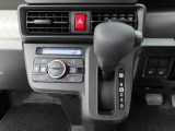 納車の前にはエンジンオイル、オイルエレメント、エアクリーナー、クーラント、バッテリー、ワイパーゴムのチェックまたは交換を行います!