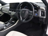 運転席廻りです。