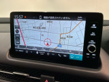 アップルカープレイ、アンドロイドオート対応純正ナビ搭載です。知らない道も安心ですね!