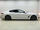中古車だけではなく、新車も多岐にわたり、正規輸入車販売を行っております。各店舗選りすぐりの仕入ネットワークの中からあなたにピッタリのお車を探します!