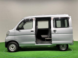 荷室スペースはミカン箱なら65箱積み込み可能♪ そのうえ最小回転半径4.2mは農作業のみならず街中で取り回ししやすい小回り性。