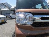 LEDヘッドライトです!暗くなった時に明るく照らしてくれるので安心して運転していただけます☆