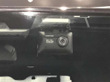 安心・安全なカーライフに必須のドライブレコーダーを装備!走行中はもちろん、あおり運転や事故に遭遇した際の状況も映像で記録し、万一のリスクに備えます。
